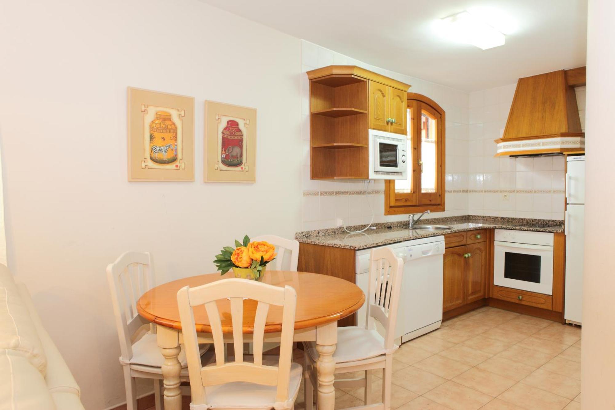 Apartamentos Alba Casa Alquesera Sahun Buitenkant foto