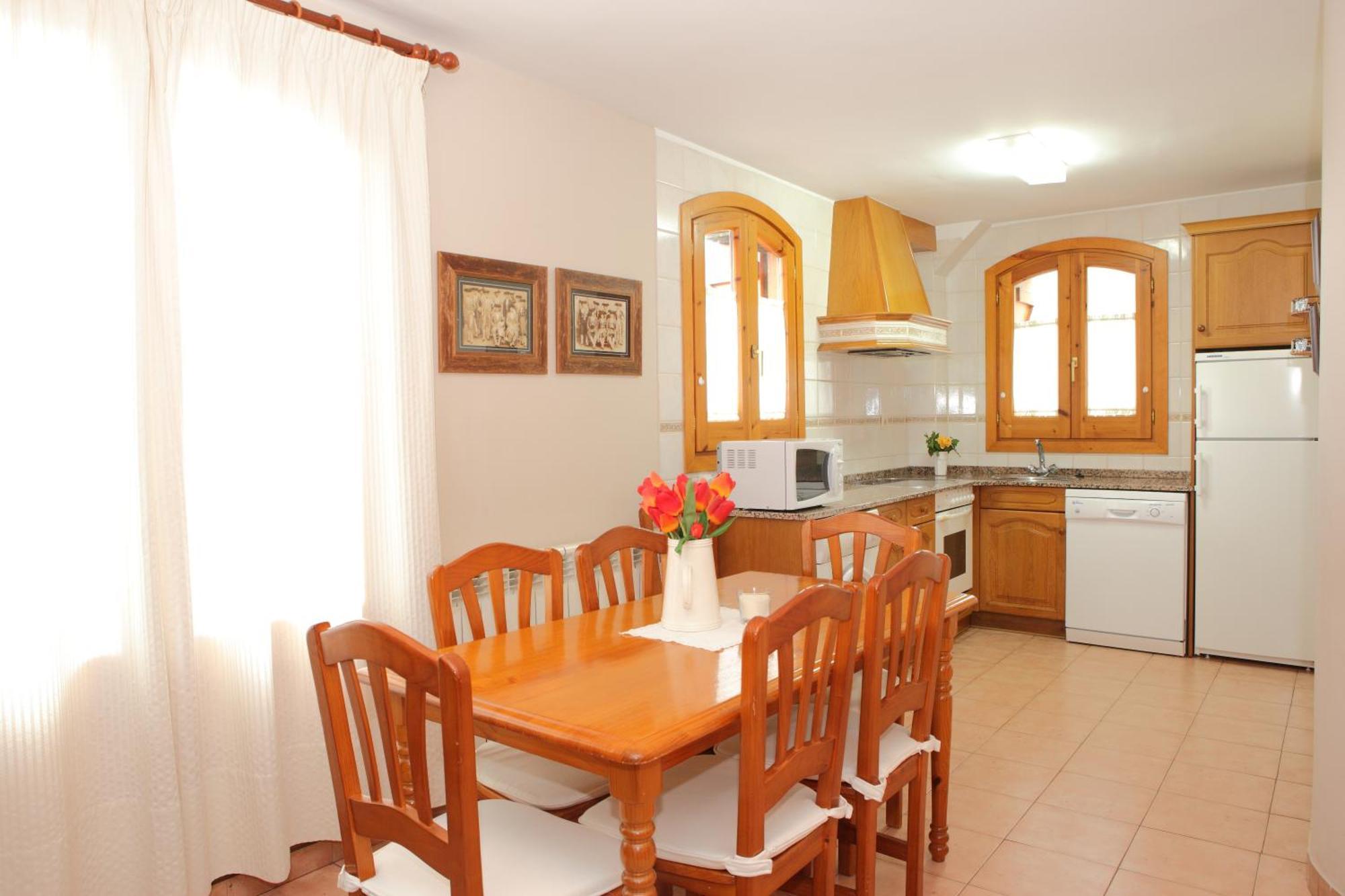 Apartamentos Alba Casa Alquesera Sahun Buitenkant foto