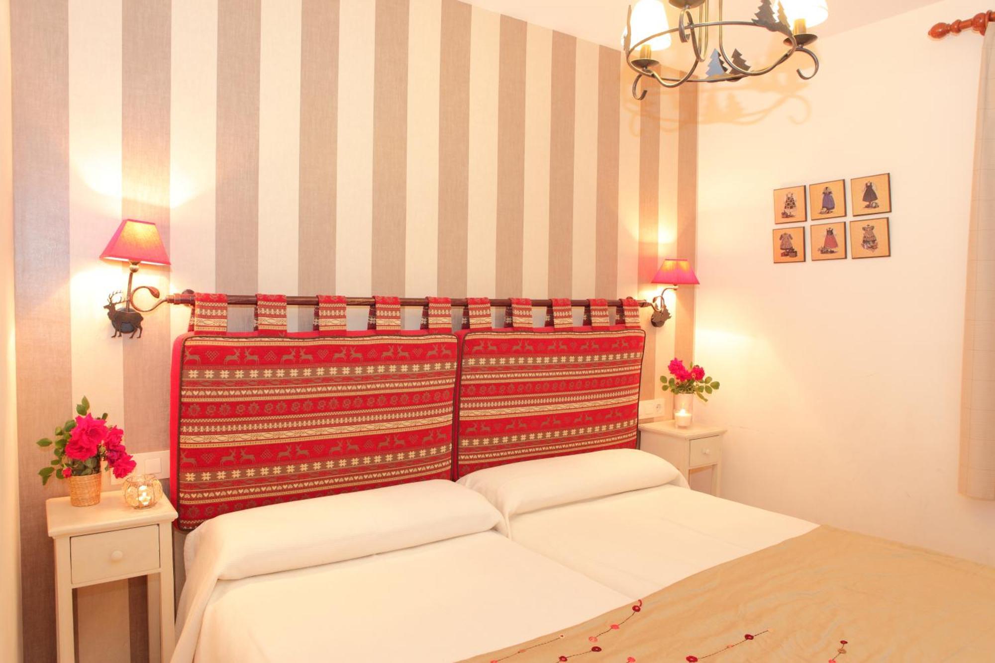Apartamentos Alba Casa Alquesera Sahun Buitenkant foto
